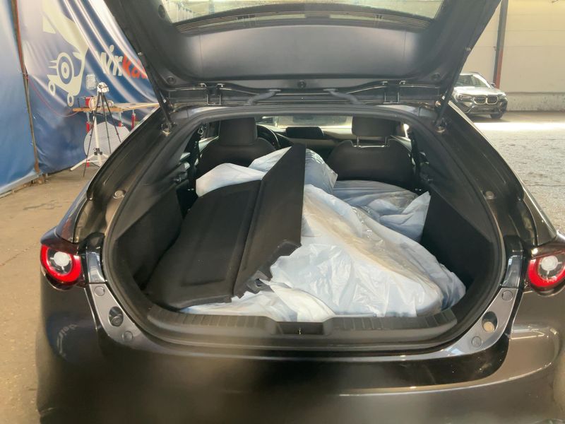 Mazda 3 2.0 Skyactiv-G Mild-Hybrid Homura 2022 – снимка 16