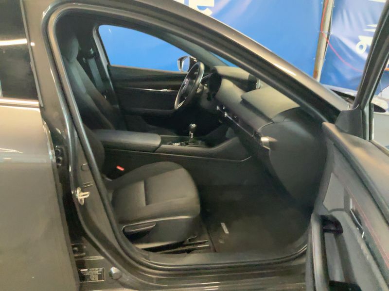Mazda 3 2.0 Skyactiv-G Mild-Hybrid Homura 2022 – снимка 17