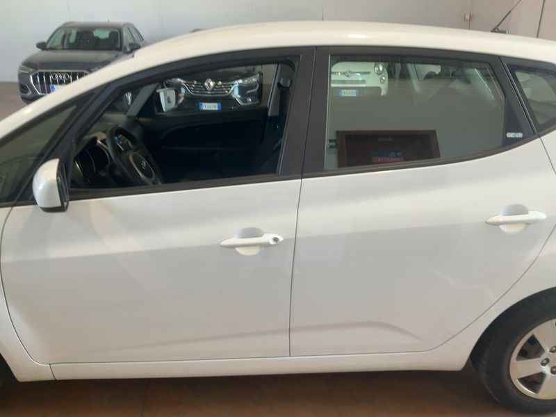 Kia Venga 1.4 LPG Cat Active 2016 – снимка 4