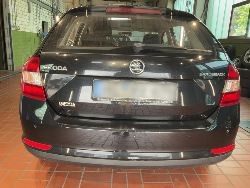 Skoda Rapid Spaceback 1.2 TSI Active 2015 – снимка 7