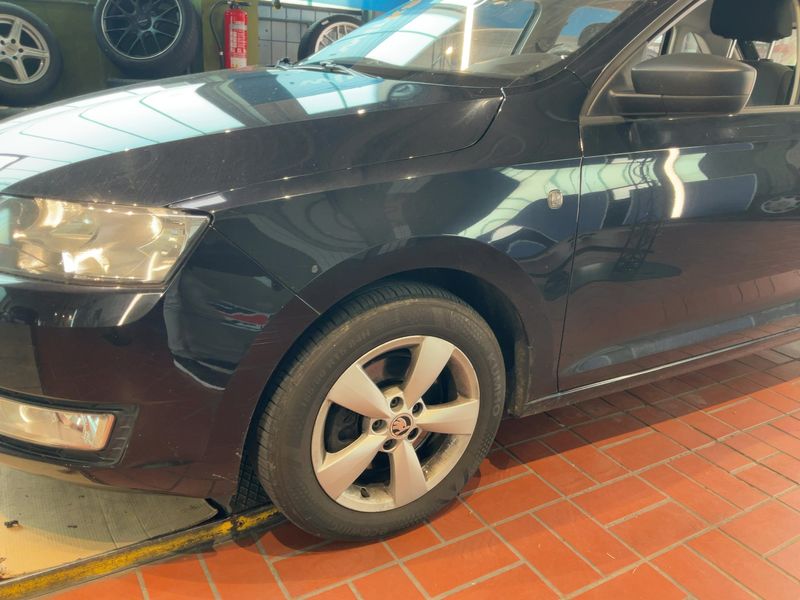 Skoda Rapid Spaceback 1.2 TSI Active 2015 – снимка 2