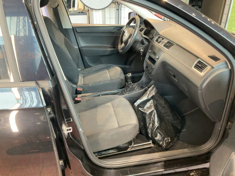 Skoda Rapid Spaceback 1.2 TSI Active 2015 – снимка 17