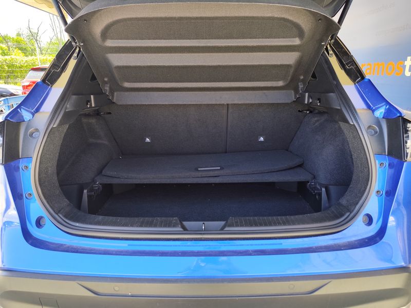 Nissan Qashqai 1.3 DIG-T Mild-Hybrid N-Connecta 2025 – снимка 9