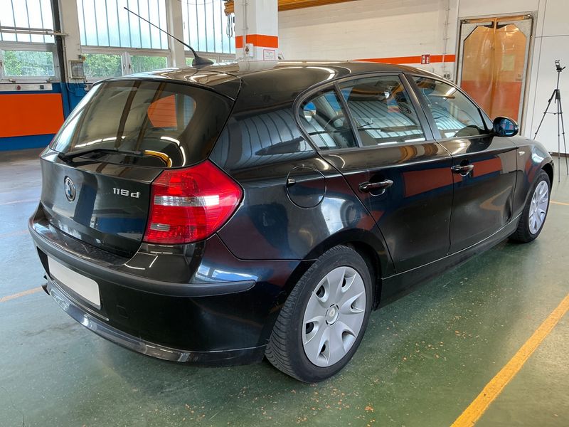 BMW 1er 118d 2008 – снимка 2