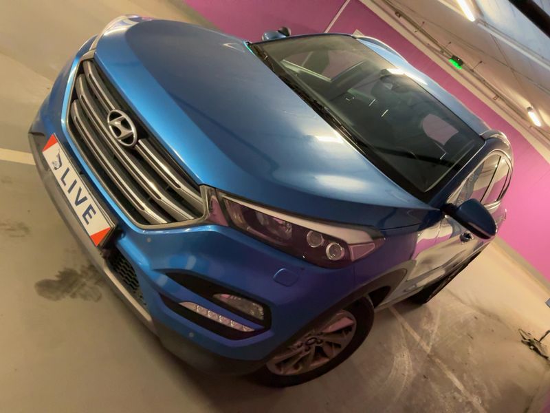 Hyundai Tucson 2.0 CRDi Trend 4WD 2016 – снимка 2