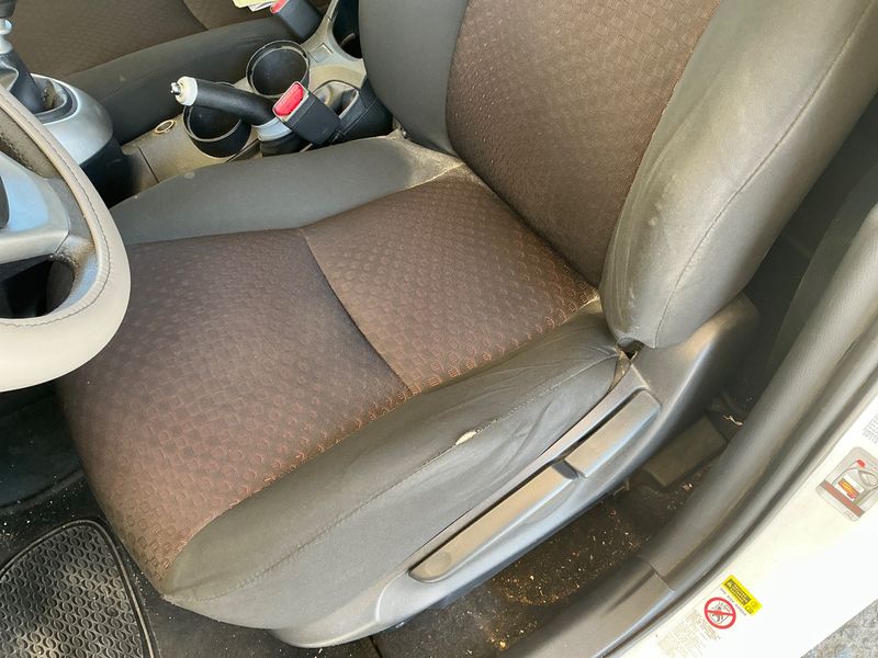 Toyota Verso 2.0 D-4D Active 2011 – снимка 28