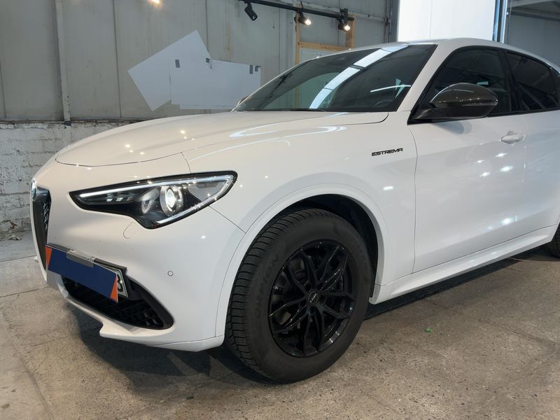 Alfa Romeo Stelvio 2.0 Turbo Estrema Q4 2022 – снимка 2