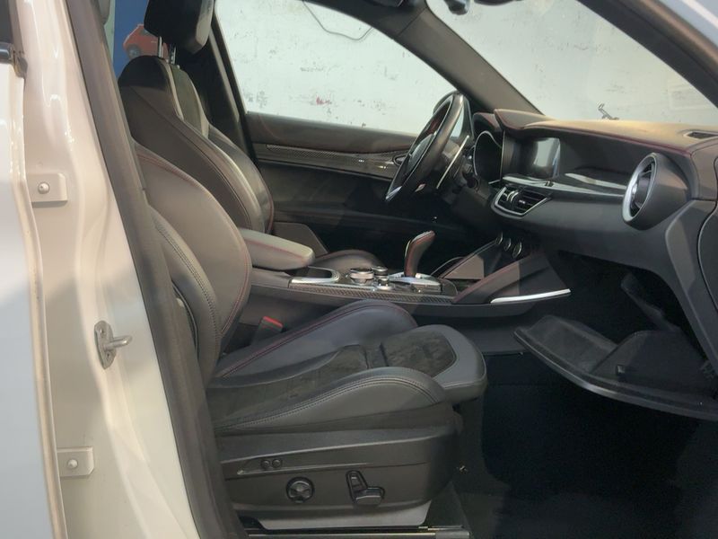 Alfa Romeo Stelvio 2.0 Turbo Estrema Q4 2022 – снимка 17