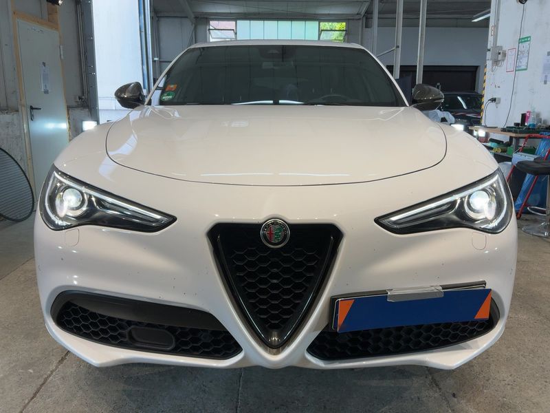 Alfa Romeo Stelvio 2.0 Turbo Estrema Q4 2022 – снимка 14