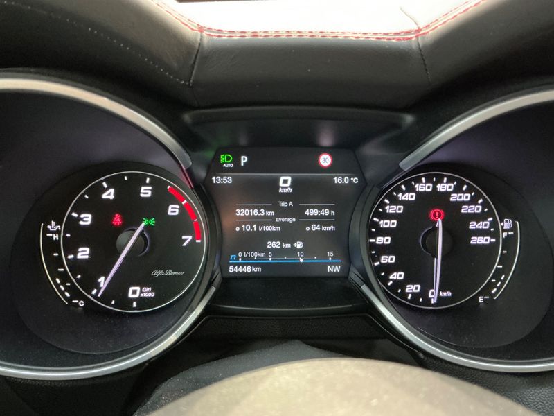 Alfa Romeo Stelvio 2.0 Turbo Estrema Q4 2022 – снимка 19