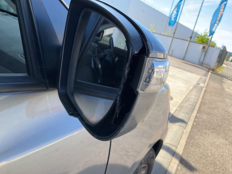 Hyundai ix35 2.0 CRDi Style AWD 2015 – снимка 25