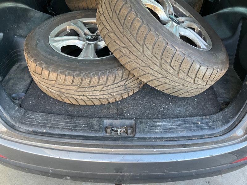 Hyundai ix35 2.0 CRDi Style AWD 2015 – снимка 36