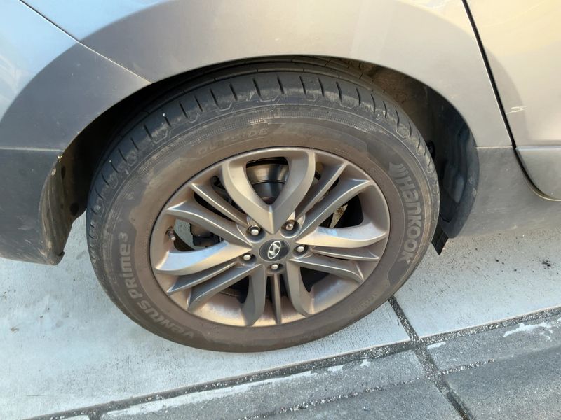 Hyundai ix35 2.0 CRDi Style AWD 2015 – снимка 9