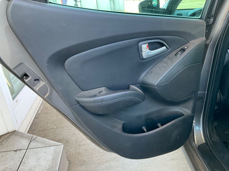 Hyundai ix35 2.0 CRDi Style AWD 2015 – снимка 38