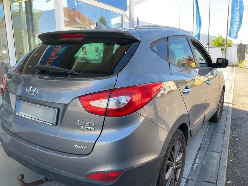 Hyundai ix35 2.0 CRDi Style AWD 2015 – снимка 8