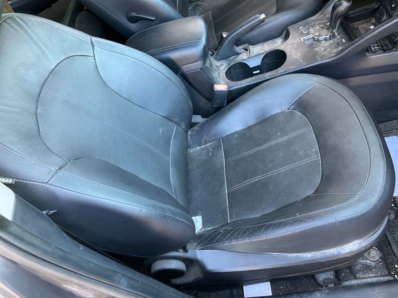 Hyundai ix35 2.0 CRDi Style AWD 2015 – снимка 32