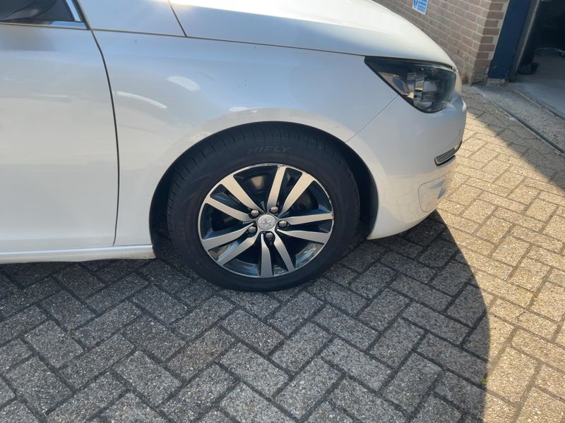 Peugeot 308 1.6 Blue-HDi Business-Line 2014 – снимка 11