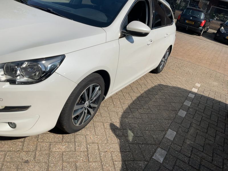 Peugeot 308 1.6 Blue-HDi Business-Line 2014 – снимка 2