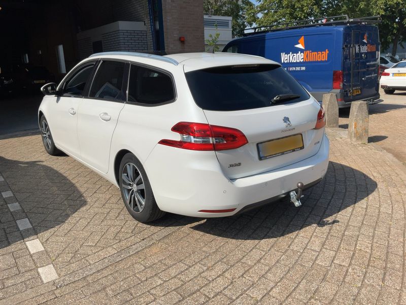 Peugeot 308 1.6 Blue-HDi Business-Line 2014 – снимка 6