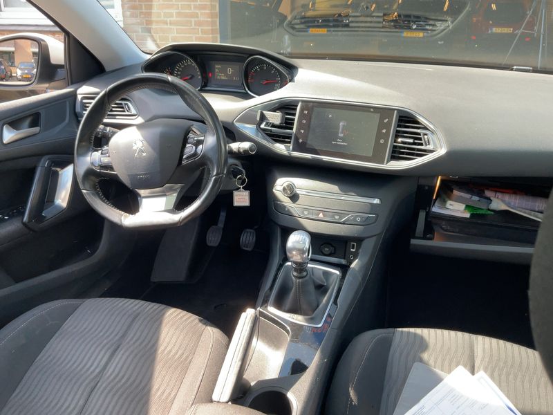 Peugeot 308 1.6 Blue-HDi Business-Line 2014 – снимка 17