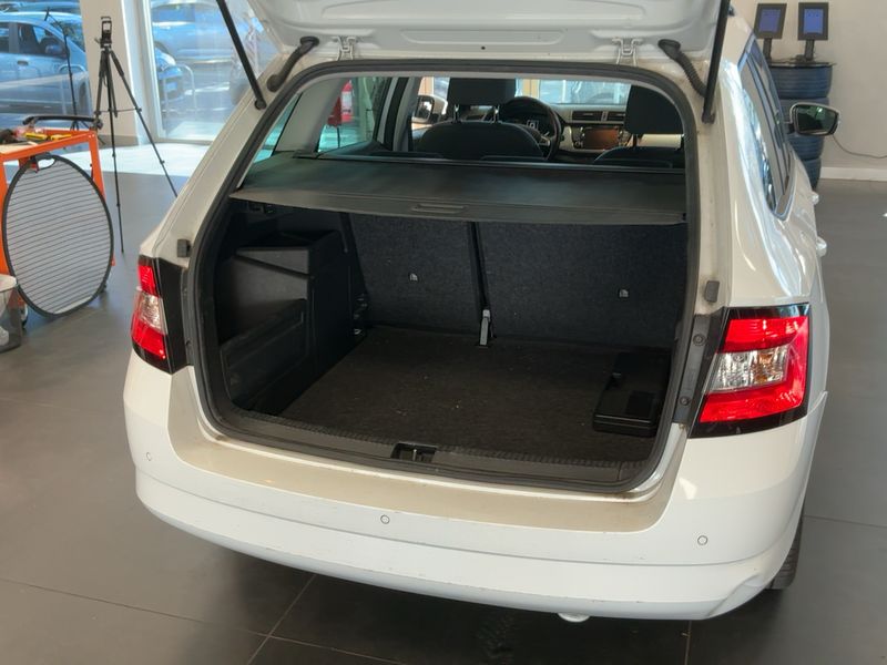 Skoda Fabia 1.4 TDI Ambition 2015 – снимка 10