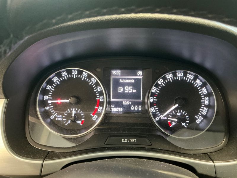 Skoda Fabia 1.4 TDI Ambition 2015 – снимка 13
