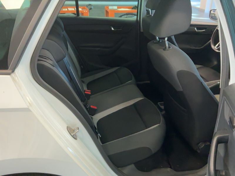 Skoda Fabia 1.4 TDI Ambition 2015 – снимка 14