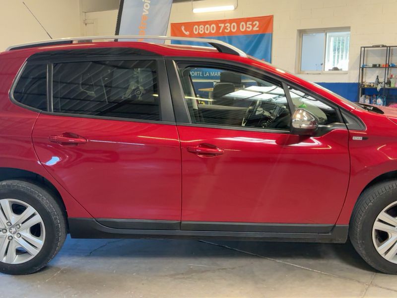 Peugeot 2008 1.2 PureTech Style 2017 – снимка 10