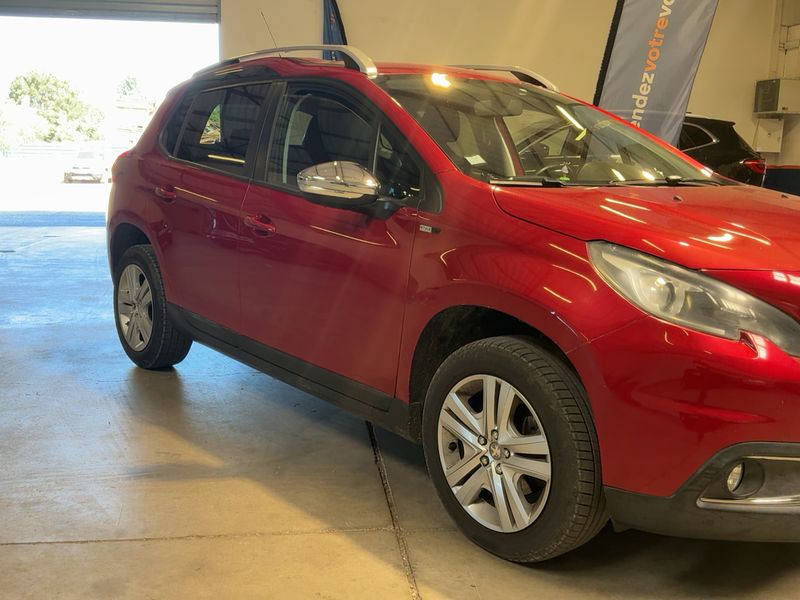Peugeot 2008 1.2 PureTech Style 2017 – снимка 12