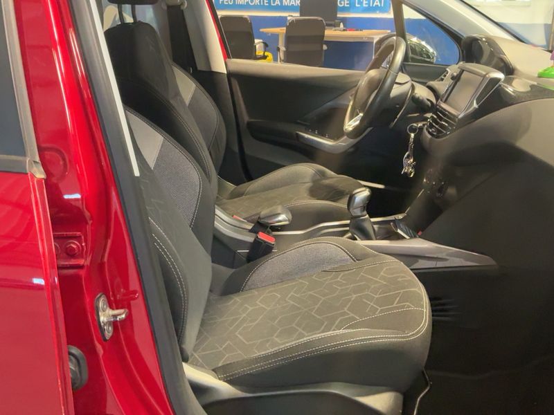 Peugeot 2008 1.2 PureTech Style 2017 – снимка 16