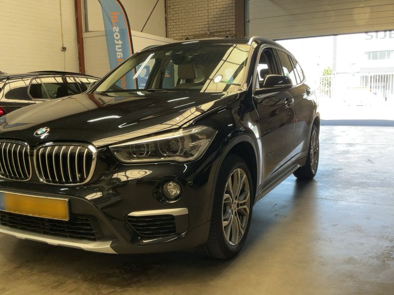 BMW X1 sDrive 20i xLine 2016 – снимка 2