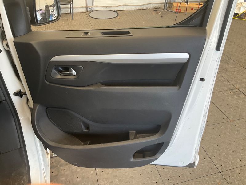 Peugeot Expert 2.0 Blue-HDi Business L2 2017 – снимка 48