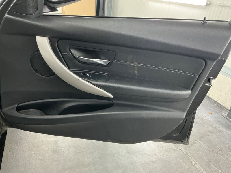BMW 3er 320d 2018 – снимка 27