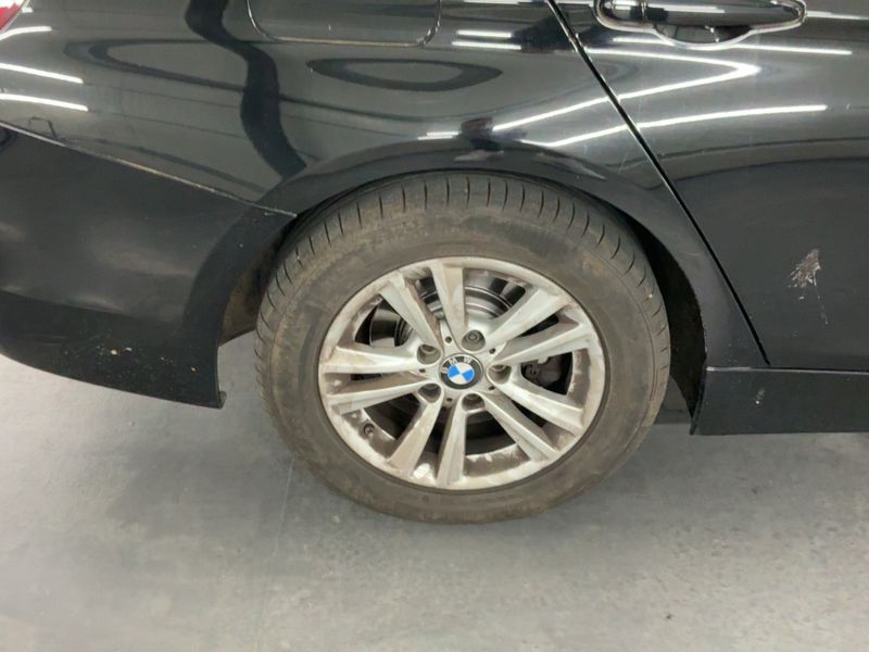 BMW 3er 320d 2018 – снимка 9