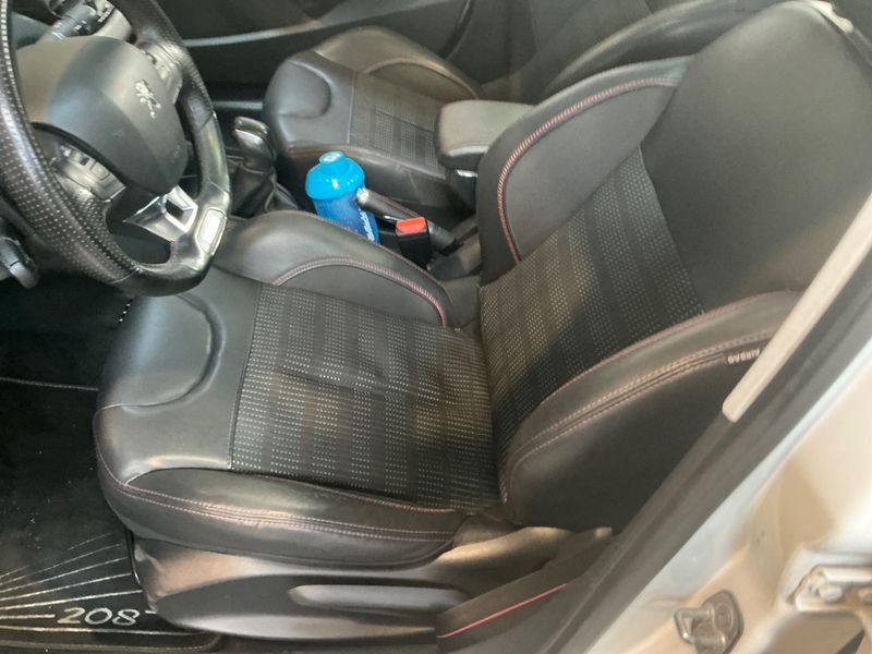 Peugeot 208 1.2 e-THP GT Line 2016 – снимка 25