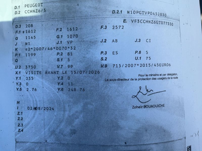 Peugeot 208 1.2 e-THP GT Line 2016 – снимка 20