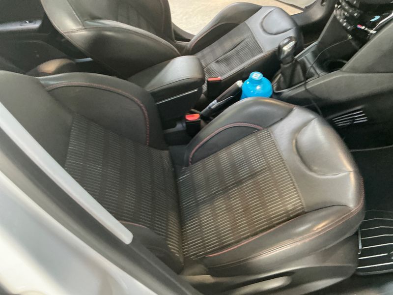 Peugeot 208 1.2 e-THP GT Line 2016 – снимка 24