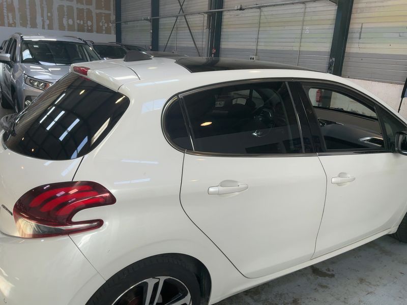 Peugeot 208 1.2 e-THP GT Line 2016 – снимка 8