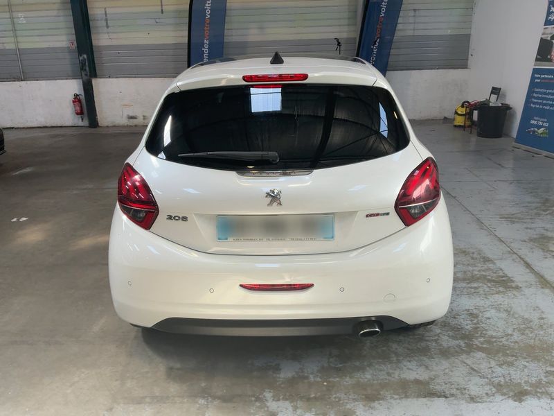 Peugeot 208 1.2 e-THP GT Line 2016 – снимка 7