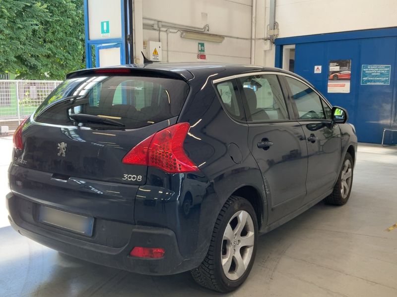 Peugeot 3008 2.0 HDi Premium 2011 – снимка 8