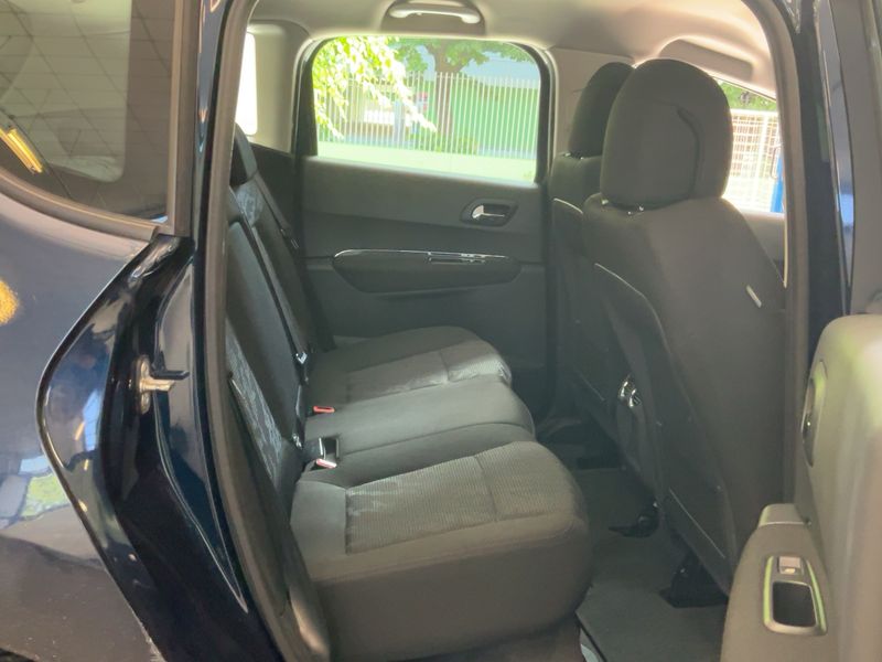 Peugeot 3008 2.0 HDi Premium 2011 – снимка 19