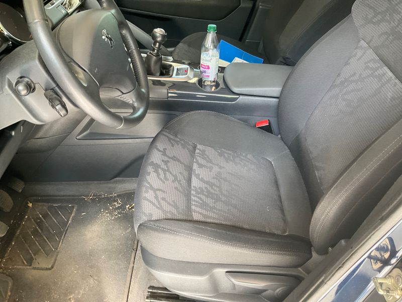 Peugeot 3008 2.0 HDi Premium 2011 – снимка 27