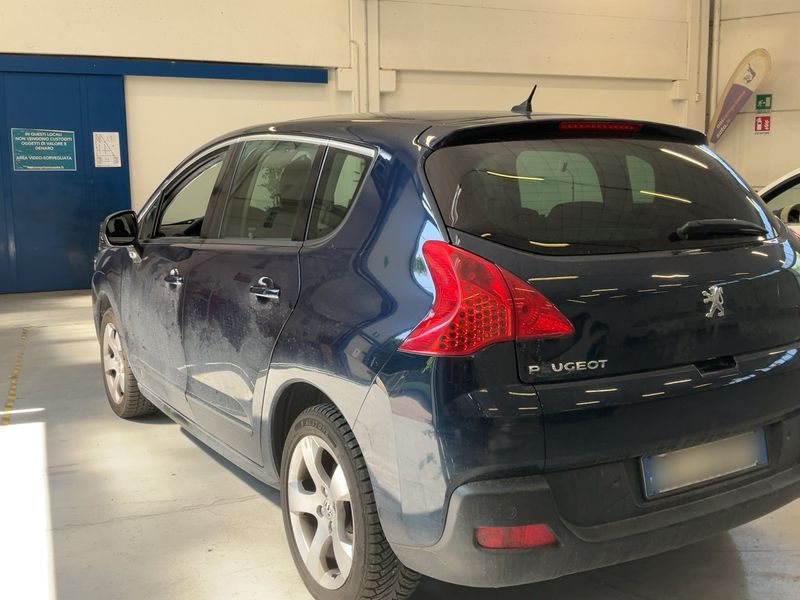 Peugeot 3008 2.0 HDi Premium 2011 – снимка 6