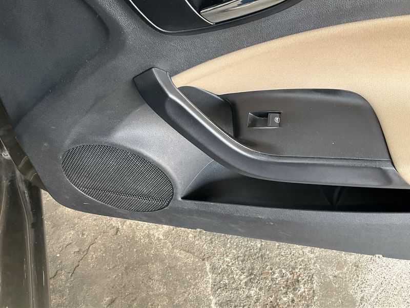 Seat Ibiza 1.2 TSI Style 2015 – снимка 28