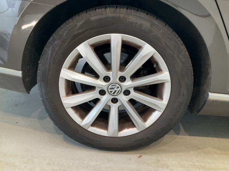 Volkswagen Passat 2.0 TDI Highline BlueMotion Tech 2016 – снимка 9