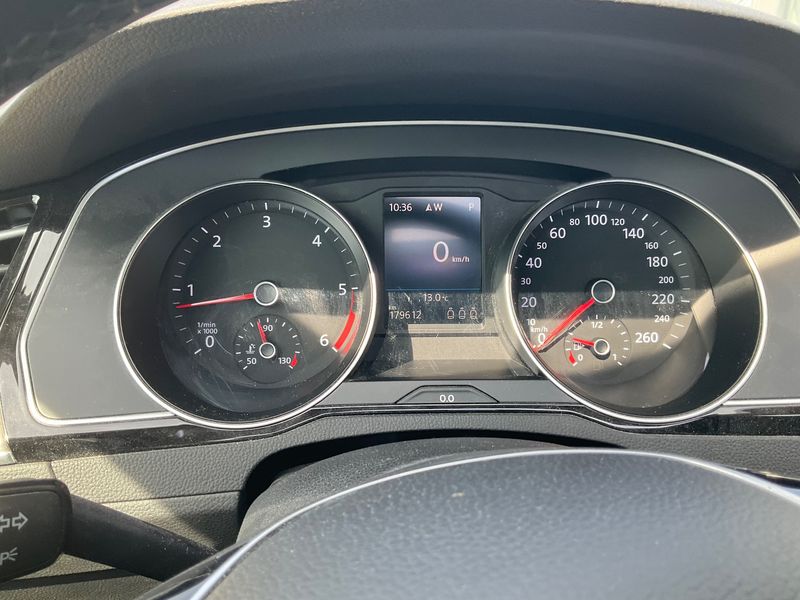 Volkswagen Passat 2.0 TDI Highline BlueMotion Tech 2016 – снимка 19