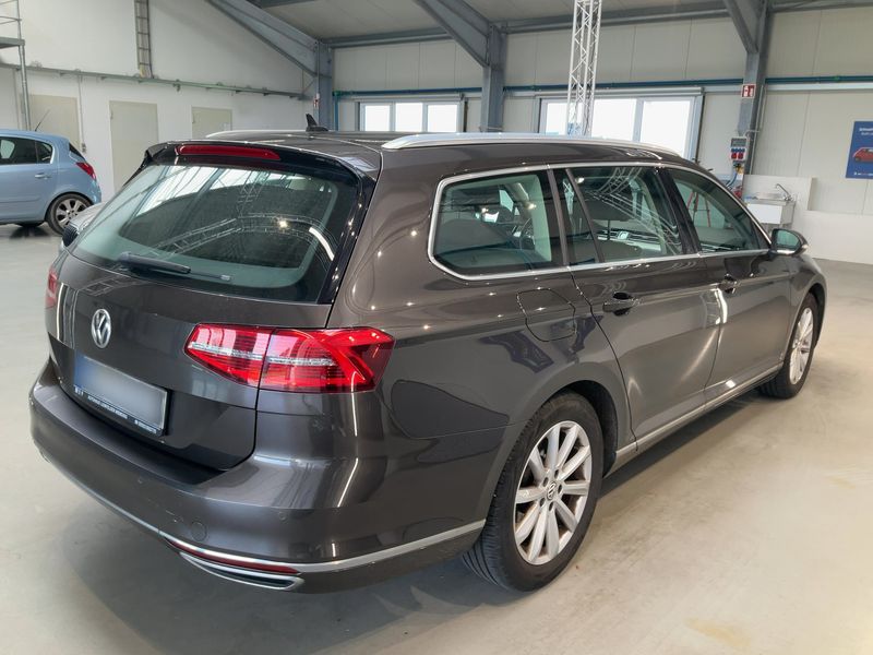 Volkswagen Passat 2.0 TDI Highline BlueMotion Tech 2016 – снимка 8