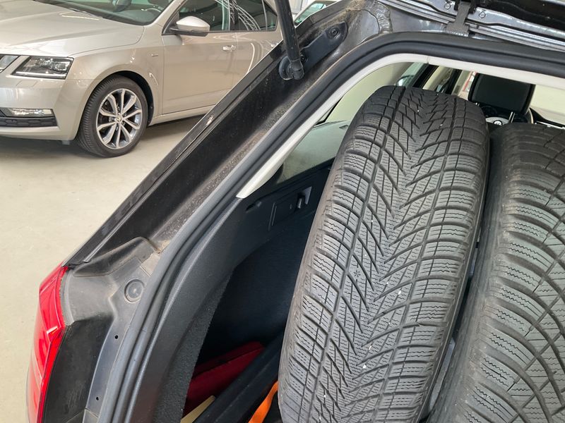 Volkswagen Passat 2.0 TDI Highline BlueMotion Tech 2016 – снимка 31