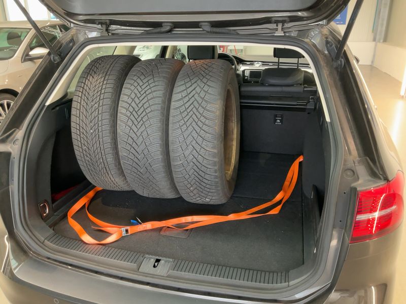 Volkswagen Passat 2.0 TDI Highline BlueMotion Tech 2016 – снимка 16