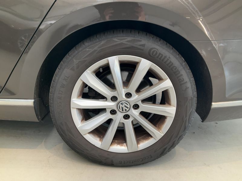 Volkswagen Passat 2.0 TDI Highline BlueMotion Tech 2016 – снимка 5